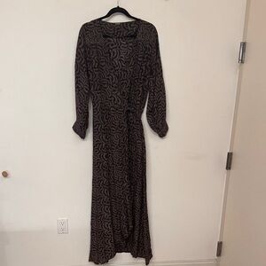 Natalie Martin Black and Brown Long Sleeve Dress